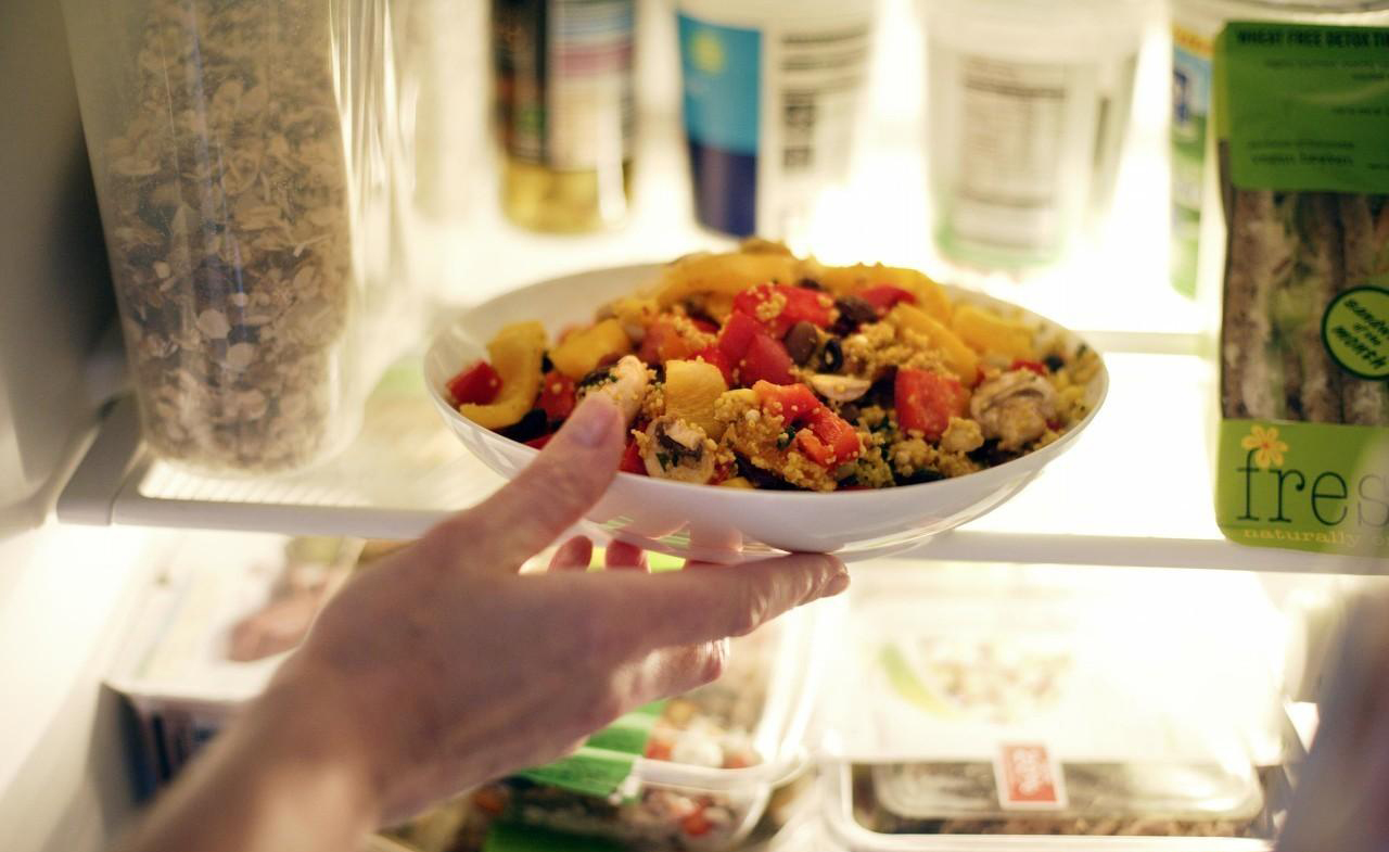 有哪些食物不能放冰箱（有关冰箱存放食物的正确认识）